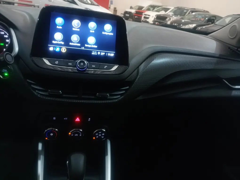 CHEVROLET Onix Sedan - Foto