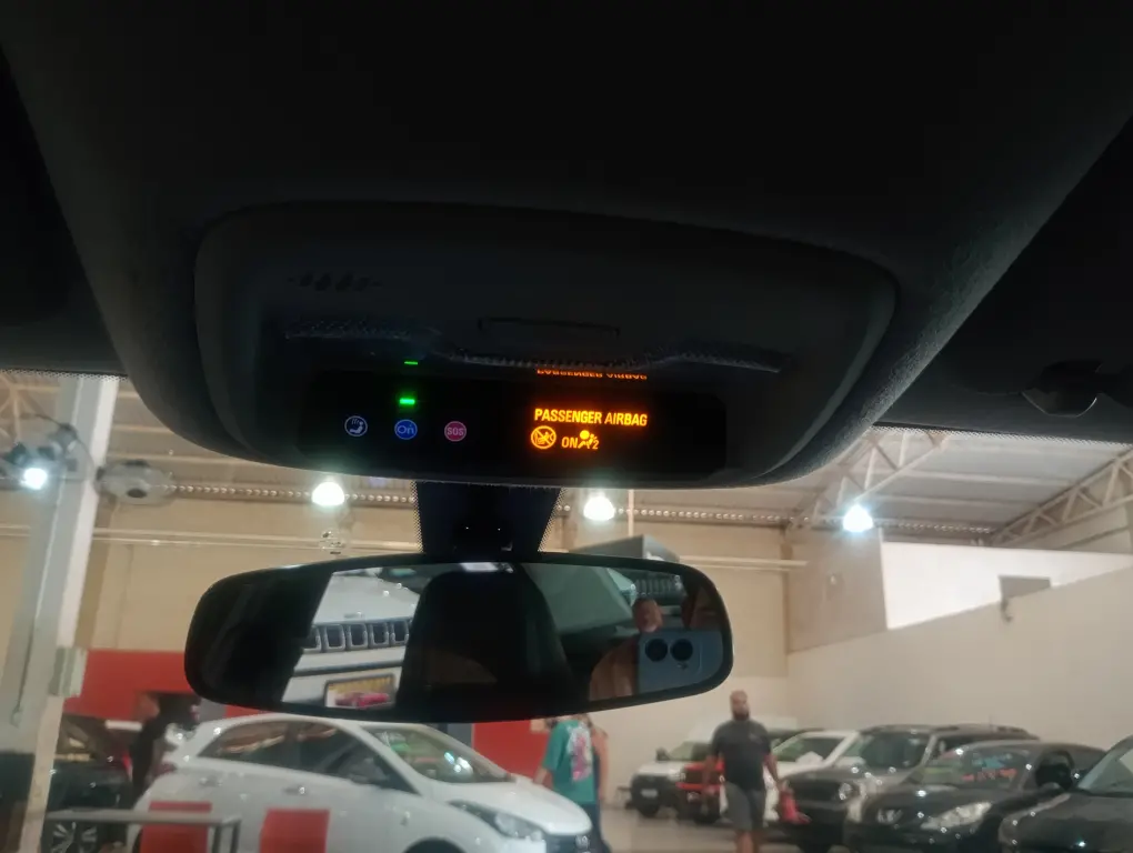 CHEVROLET Onix Sedan - Foto