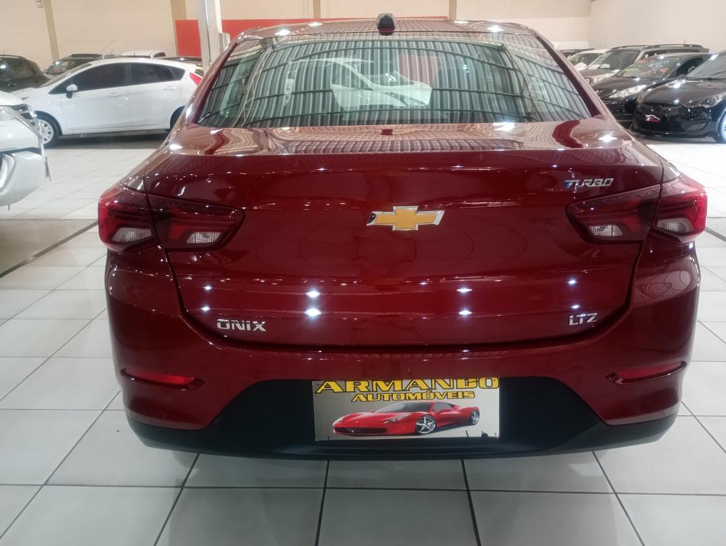 CHEVROLET Onix Sedan - Foto