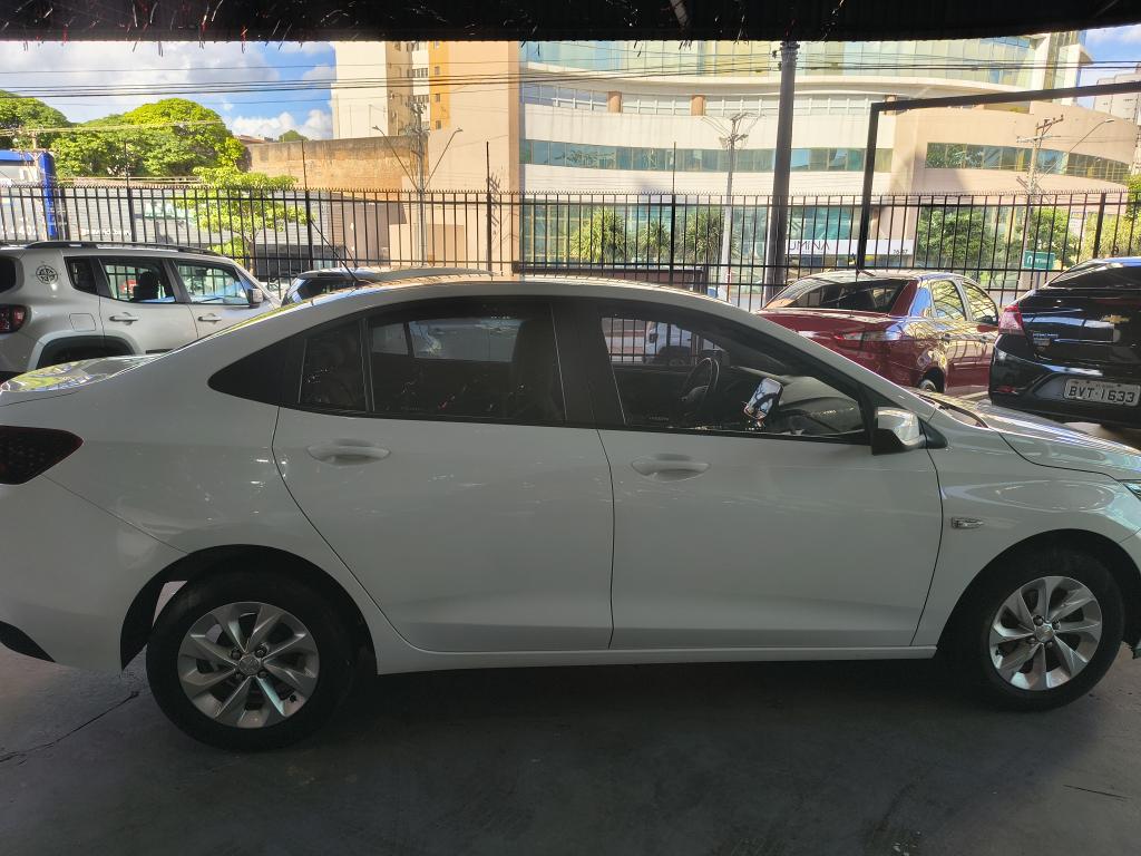 CHEVROLET Onix Sedan - Foto