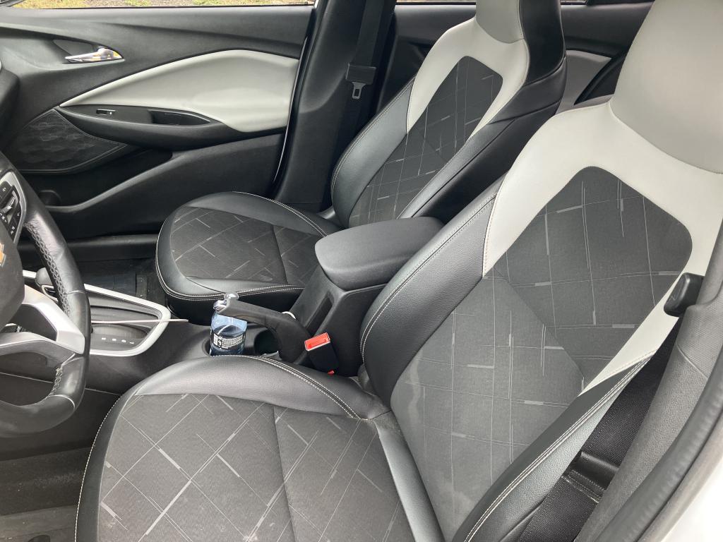 CHEVROLET Onix Sedan - Foto