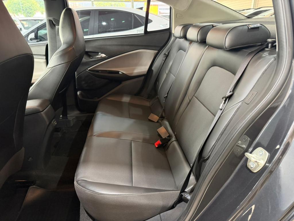 CHEVROLET Onix Sedan - Foto