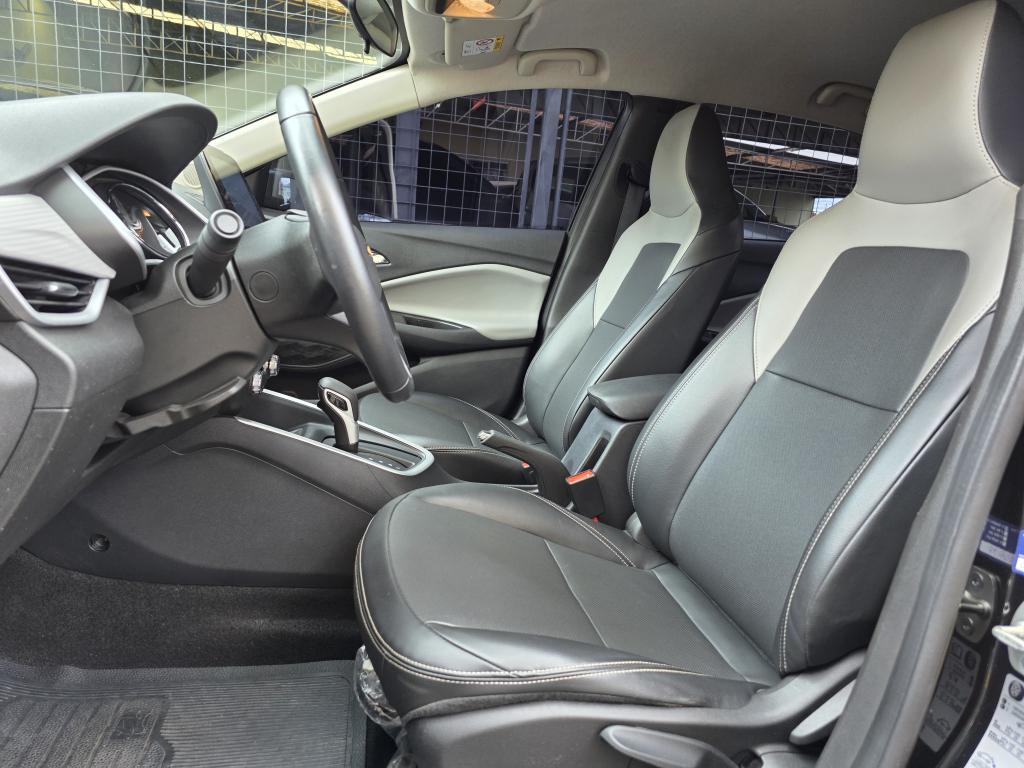 CHEVROLET Onix Sedan - Foto