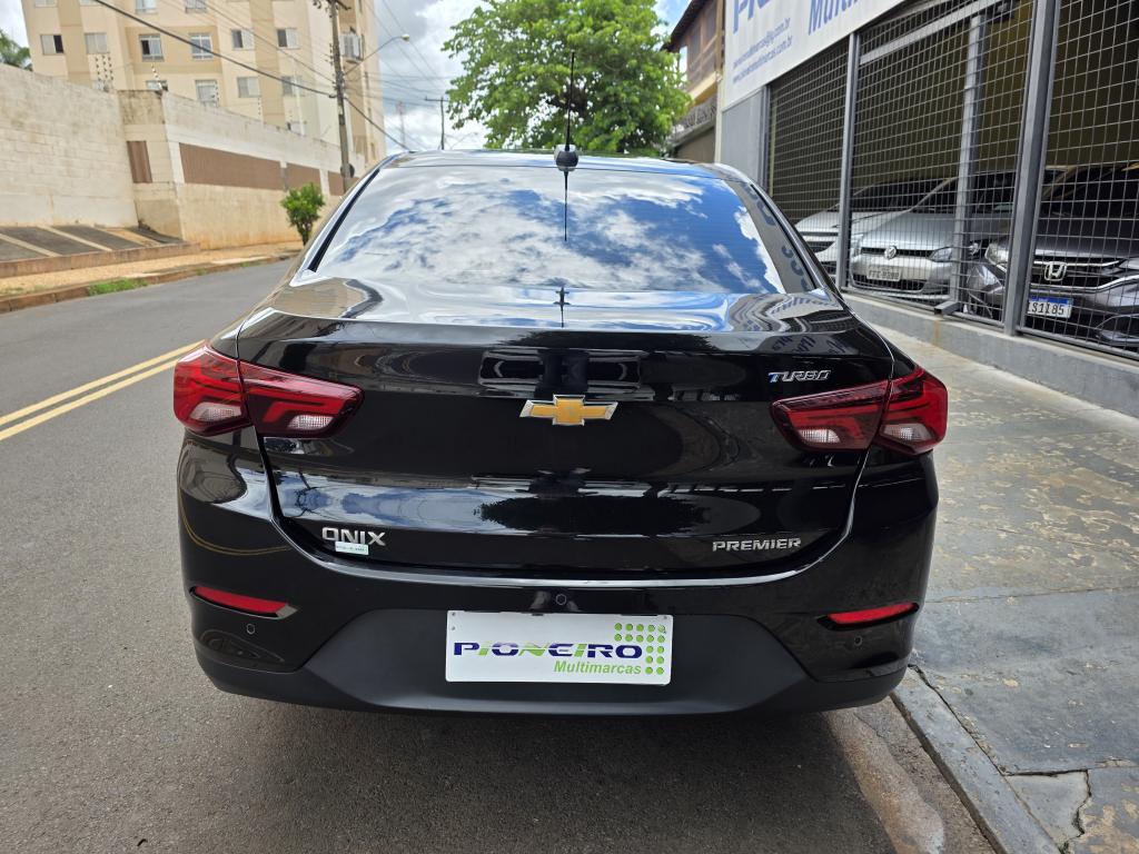 CHEVROLET Onix Sedan - Foto