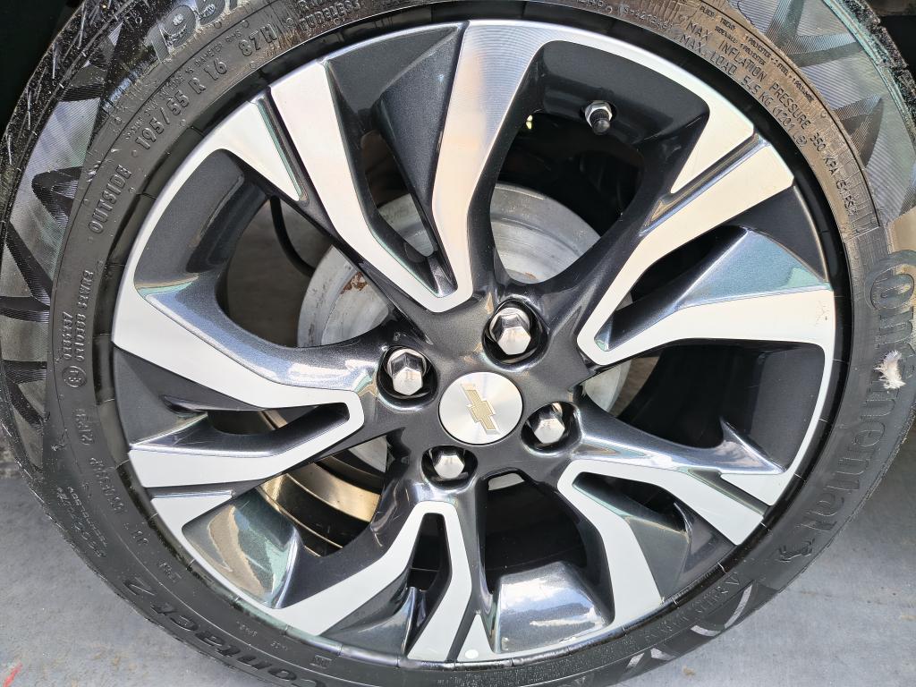 CHEVROLET Onix Sedan - Foto