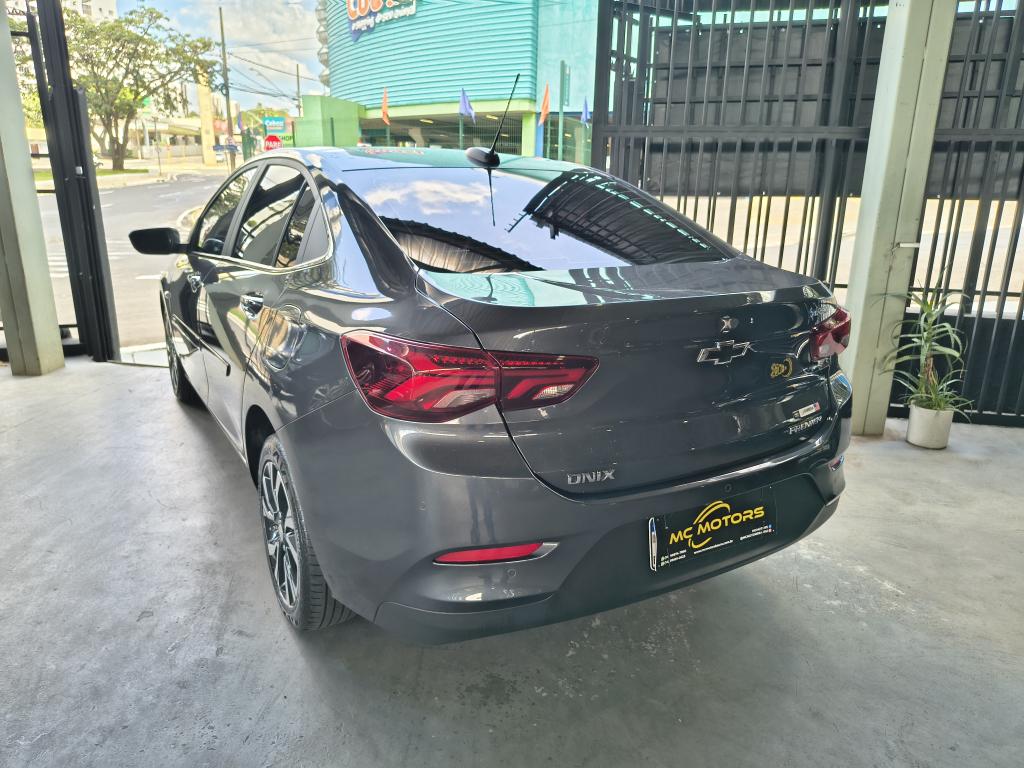 CHEVROLET Onix Sedan - Foto