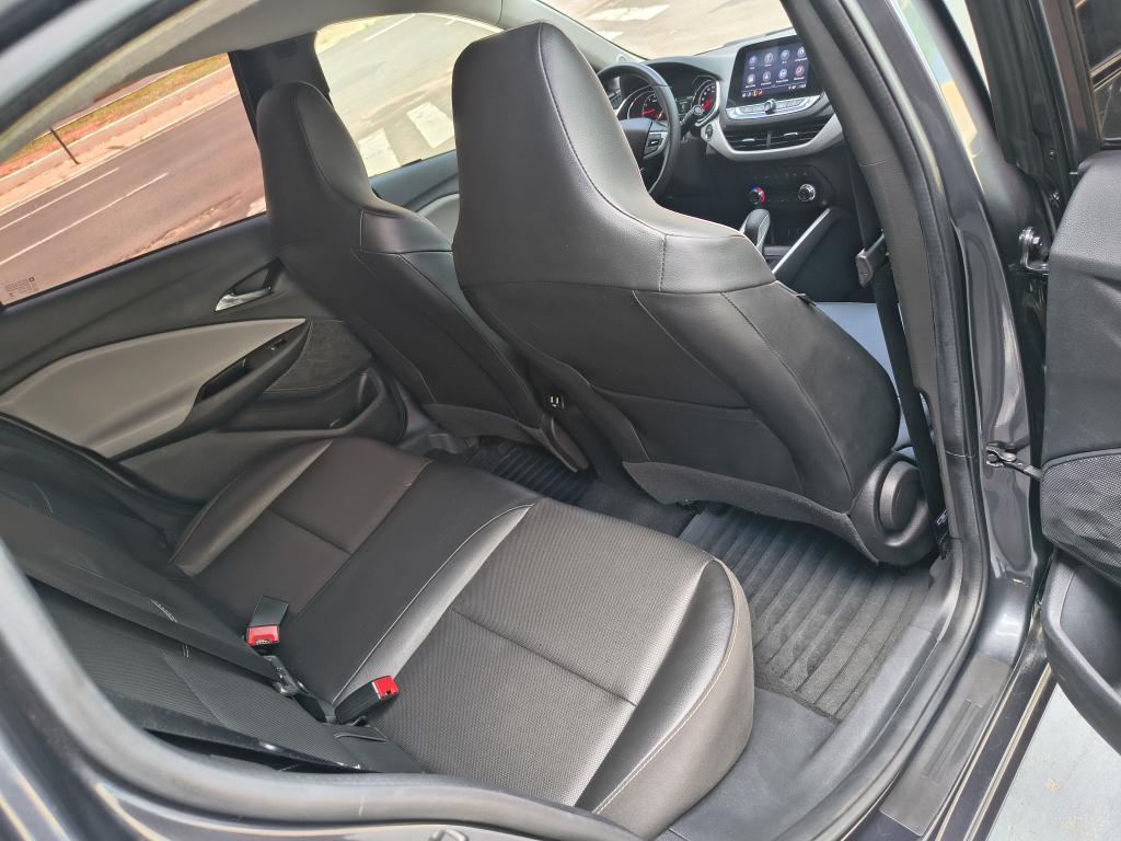 CHEVROLET Onix Sedan - Foto