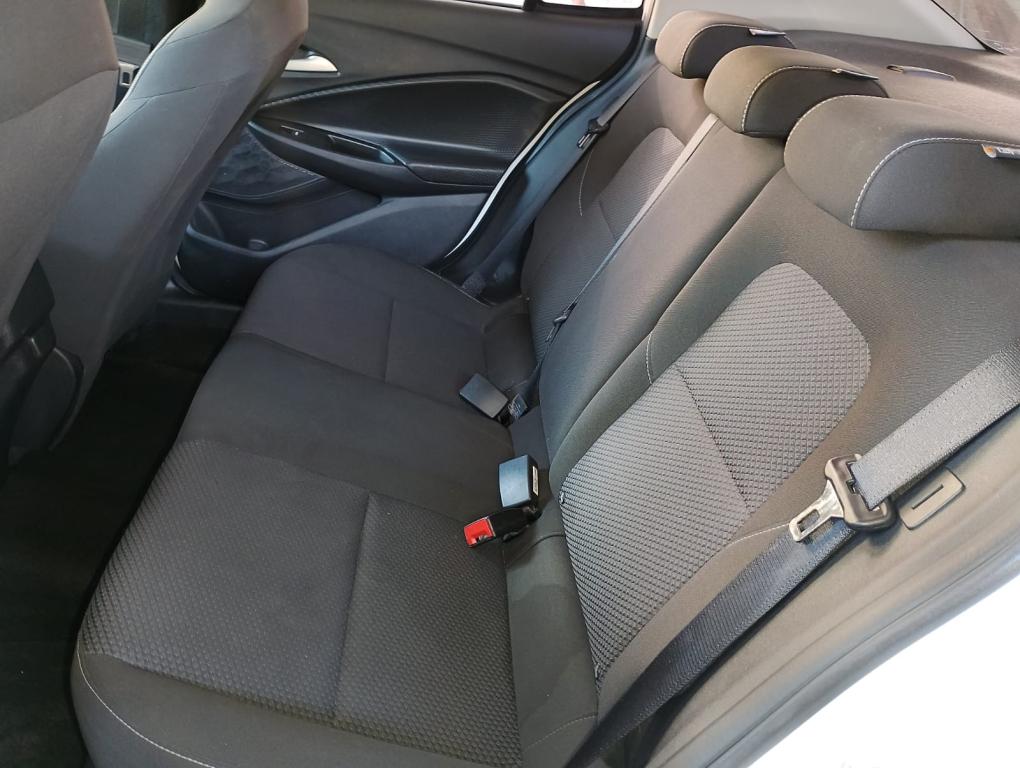 CHEVROLET Onix Sedan - Foto