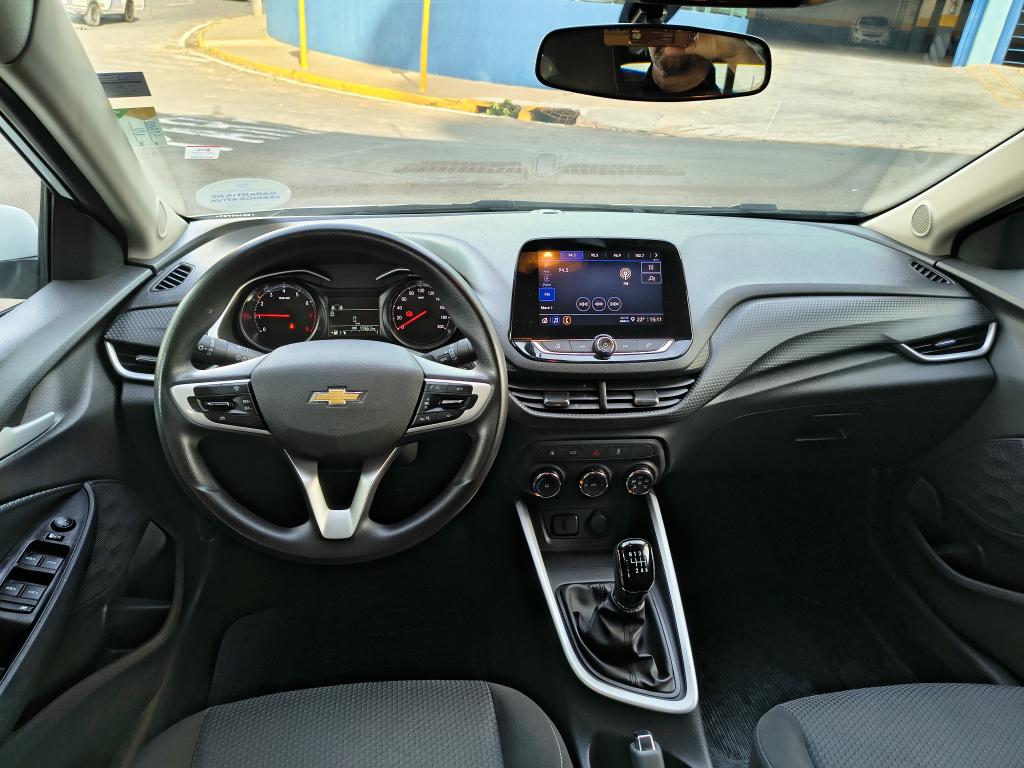 CHEVROLET Onix Sedan - Foto