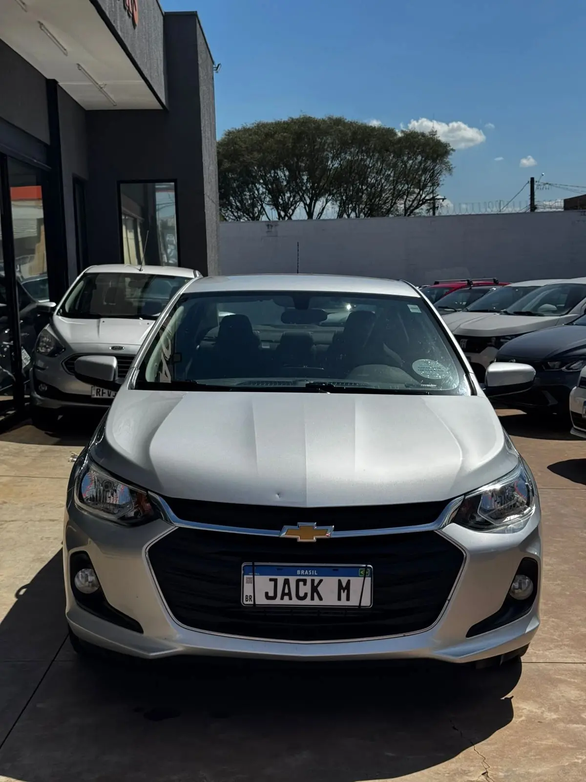 CHEVROLET Onix Sedan - Foto