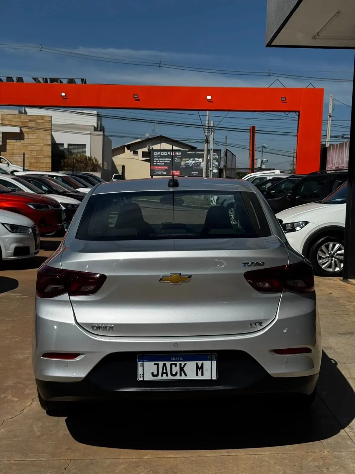 CHEVROLET Onix Sedan - Foto