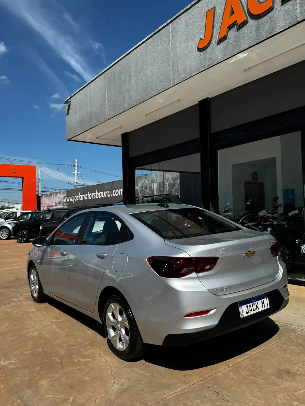 CHEVROLET Onix Sedan - Foto