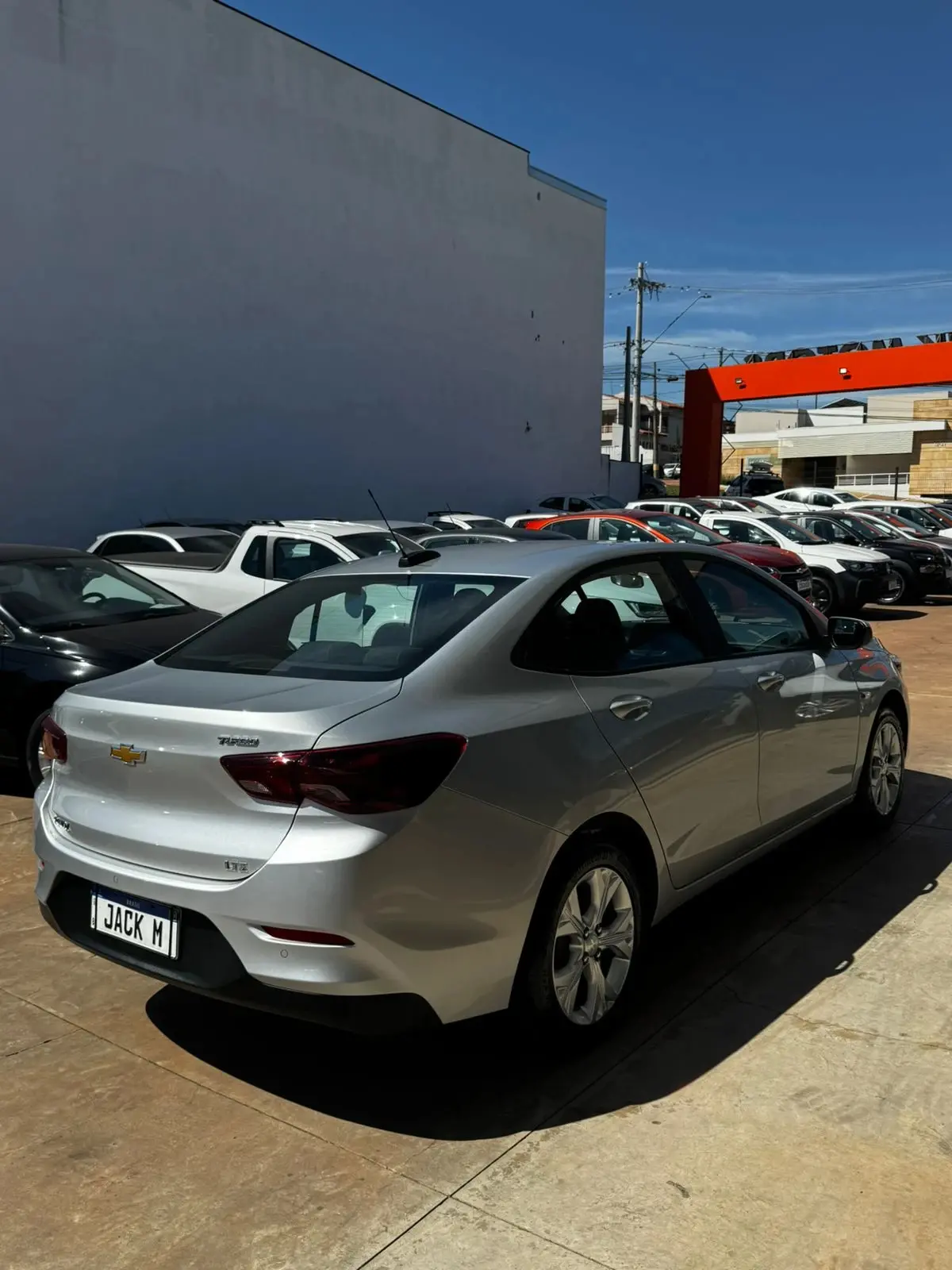 CHEVROLET Onix Sedan - Foto