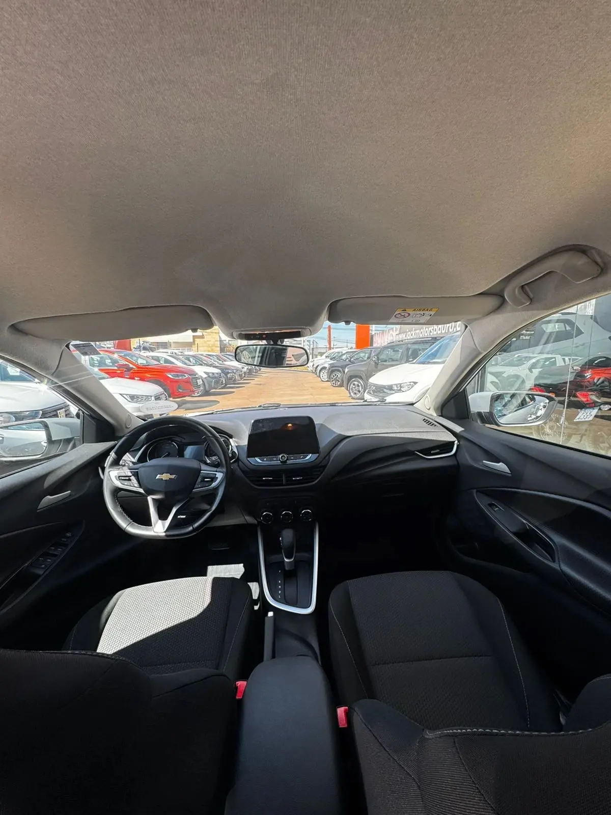 CHEVROLET Onix Sedan - Foto
