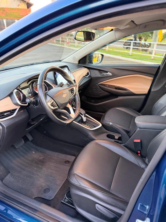 CHEVROLET Onix Sedan - Foto