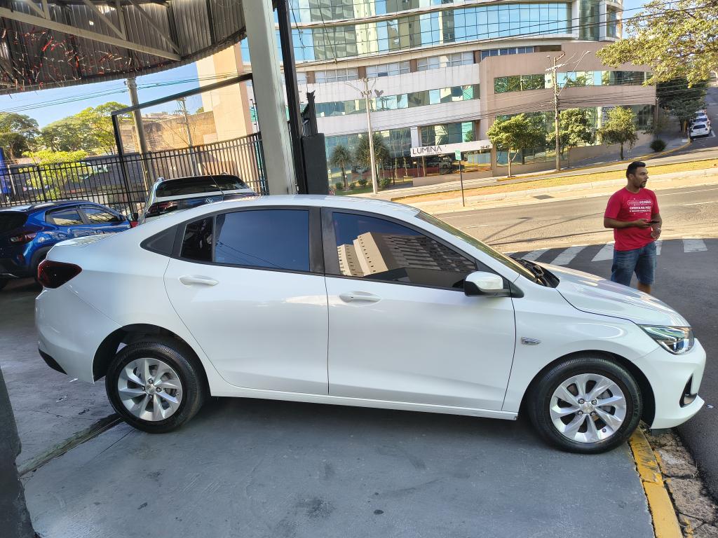 CHEVROLET Onix Sedan - Foto
