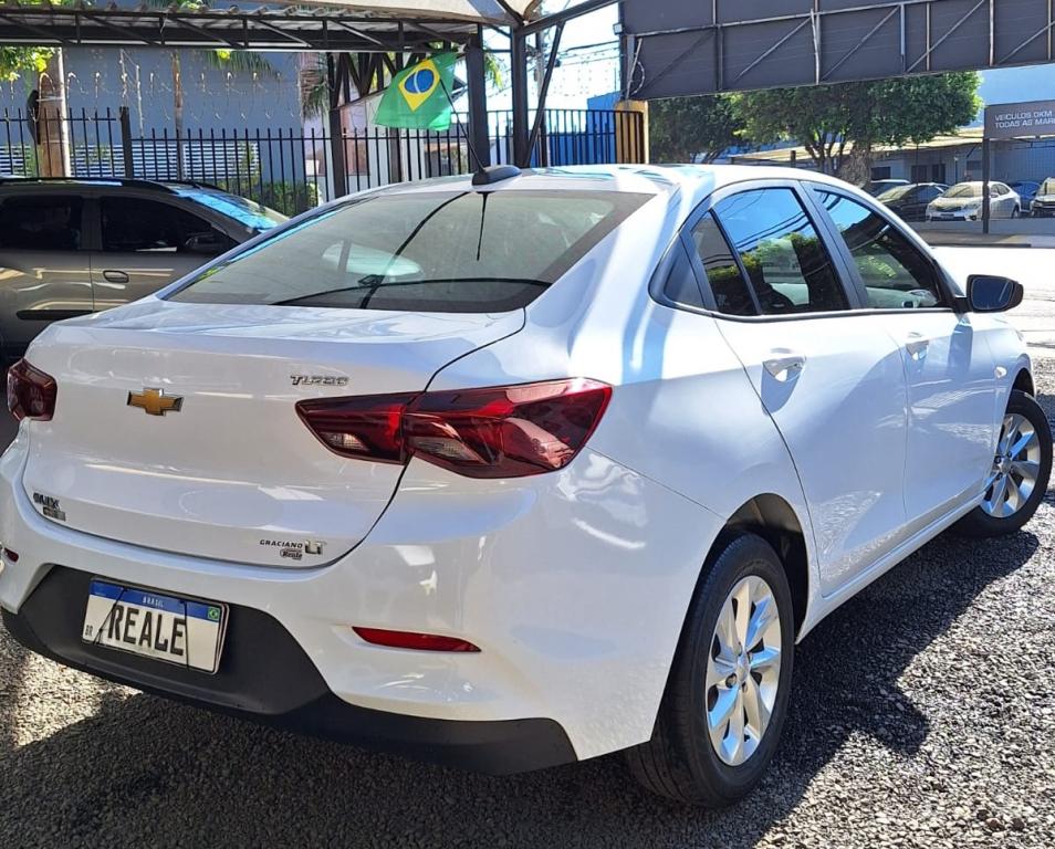 CHEVROLET Onix Sedan - Foto