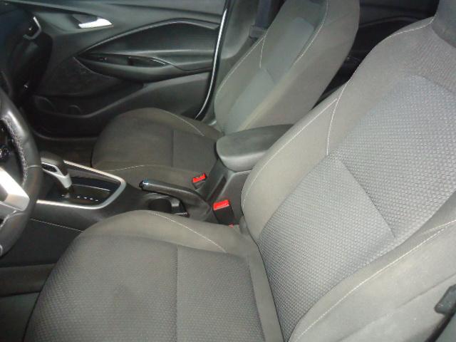 CHEVROLET Onix Sedan - Foto