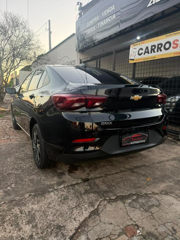 CHEVROLET Onix Sedan - Foto