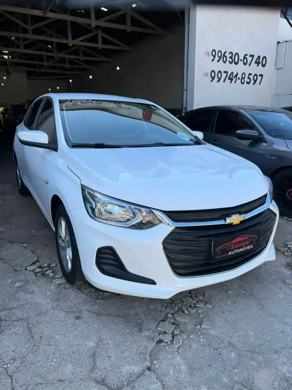CHEVROLET Onix Sedan - Foto