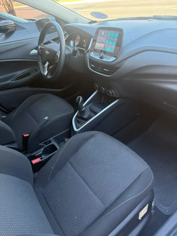 CHEVROLET Onix Sedan - Foto
