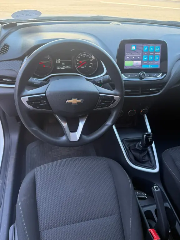 CHEVROLET Onix Sedan - Foto