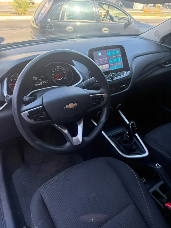 CHEVROLET Onix Sedan - Foto
