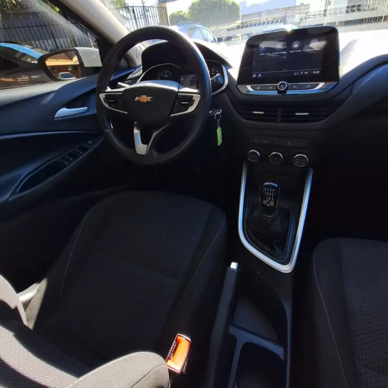 CHEVROLET Onix Sedan - Foto