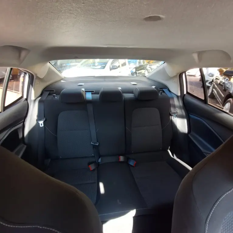 CHEVROLET Onix Sedan - Foto