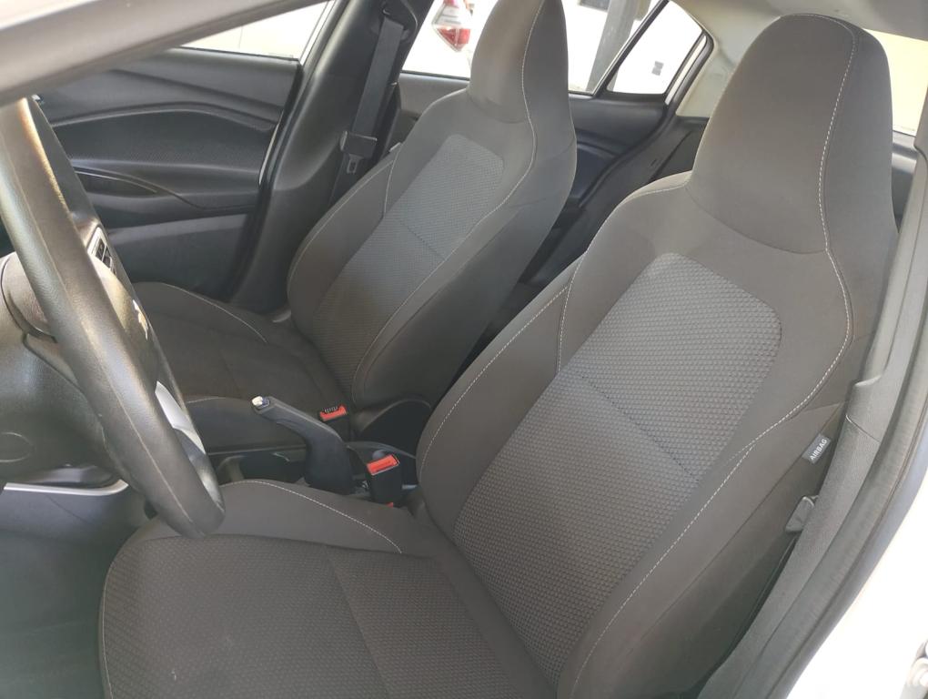 CHEVROLET Onix Sedan - Foto