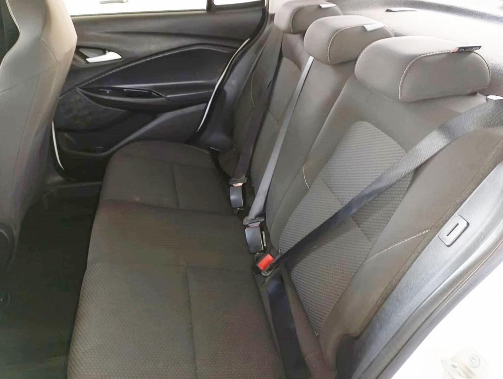 CHEVROLET Onix Sedan - Foto