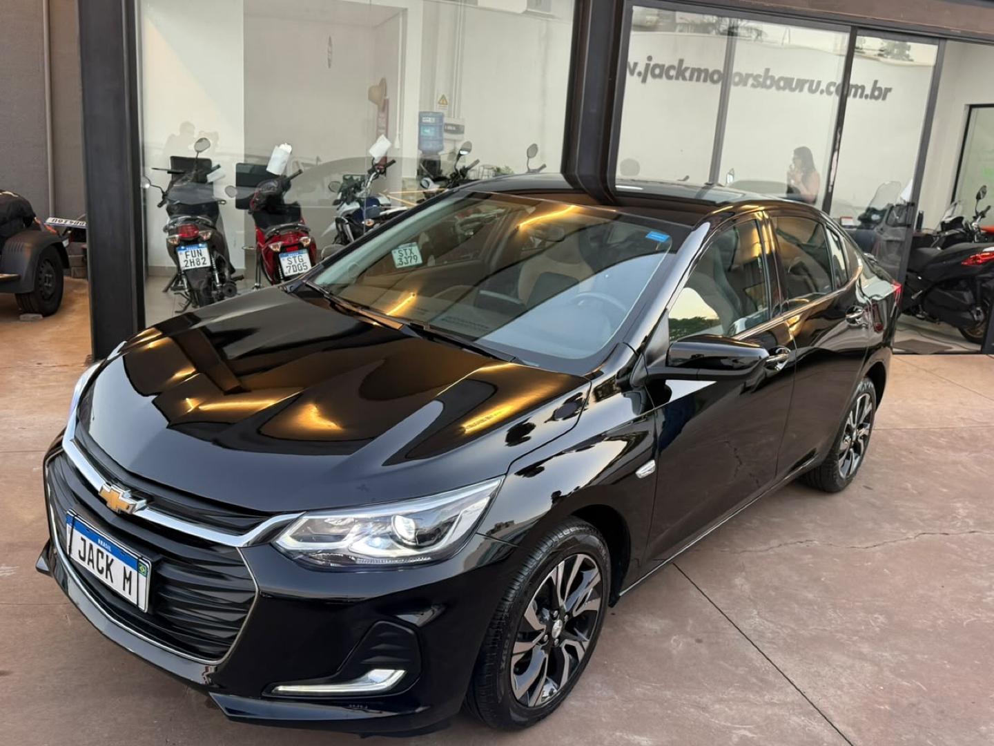 CHEVROLET Onix Sedan - Foto