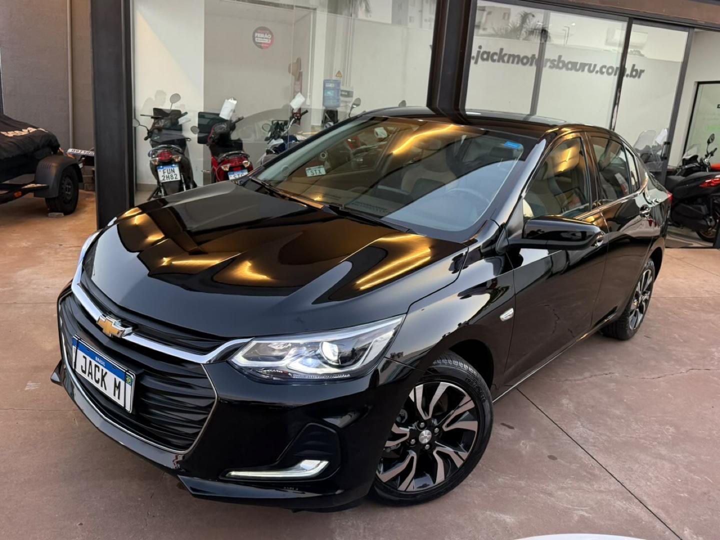 CHEVROLET Onix Sedan - Foto