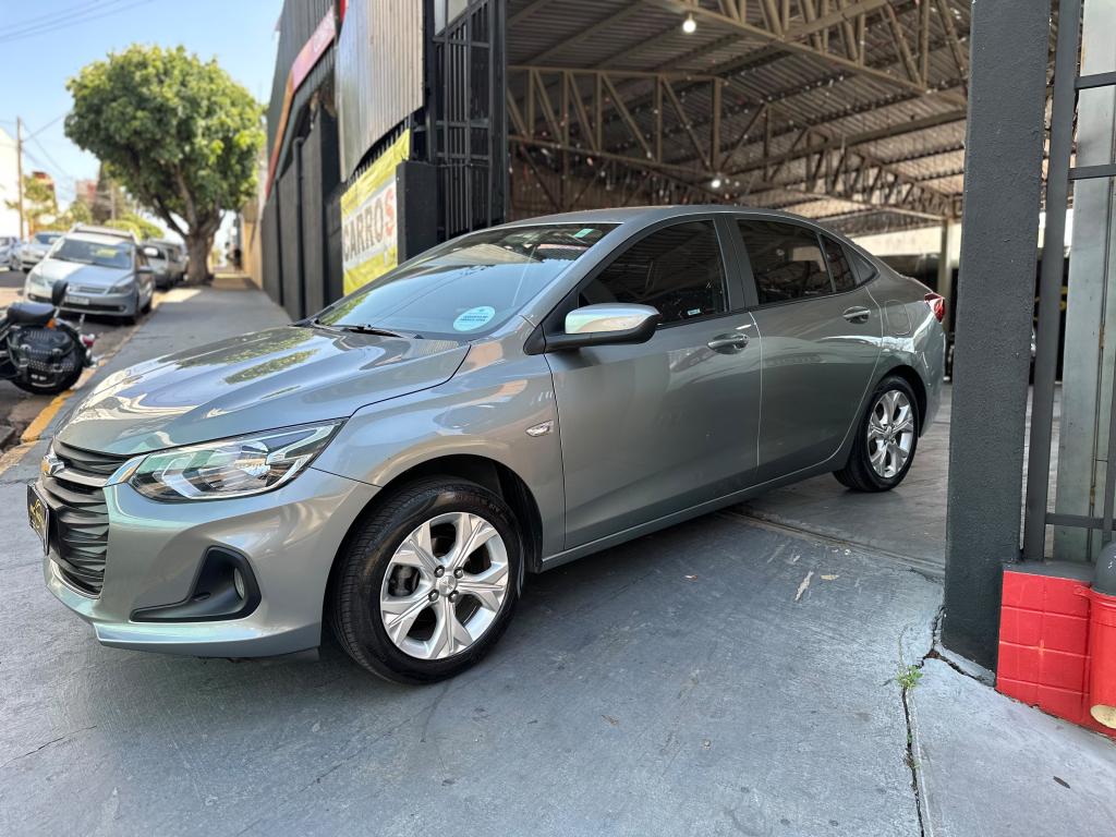 CHEVROLET Onix Sedan - Foto