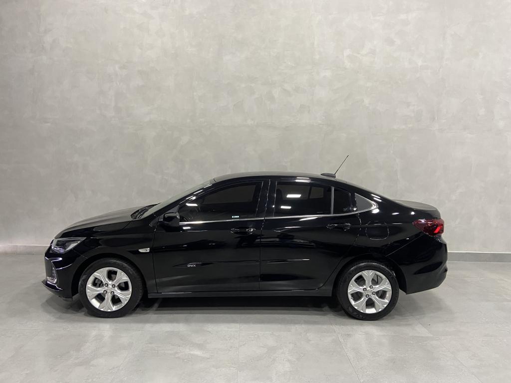 CHEVROLET Onix Sedan - Foto