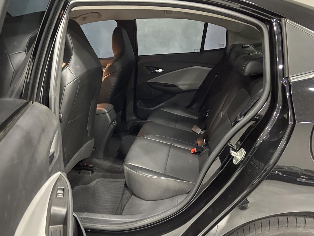 CHEVROLET Onix Sedan - Foto