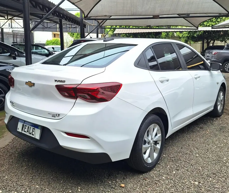 CHEVROLET Onix Sedan - Foto