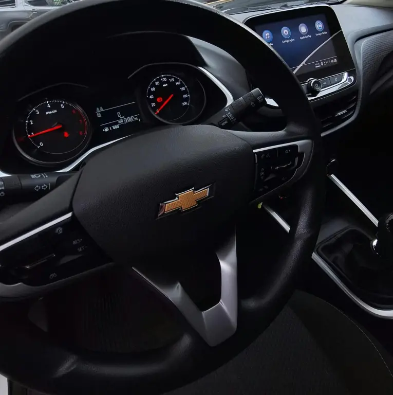 CHEVROLET Onix Sedan - Foto