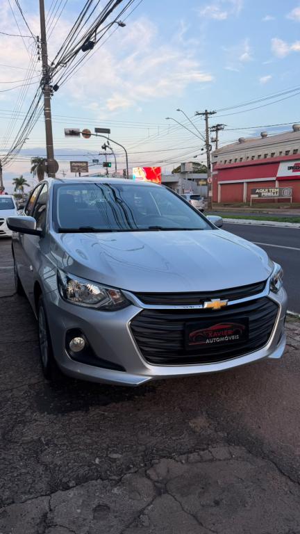 CHEVROLET Onix Sedan - Foto