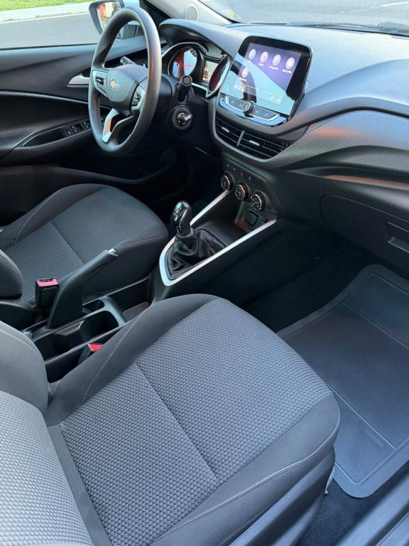 CHEVROLET Onix Sedan - Foto