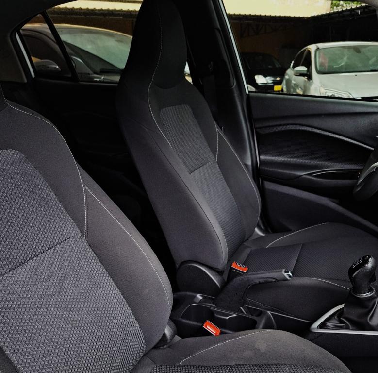 CHEVROLET Onix Sedan - Foto