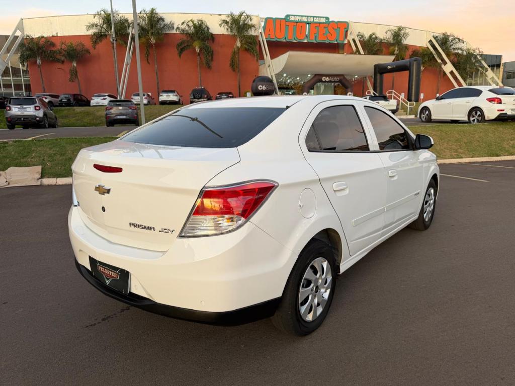 CHEVROLET Prisma - Foto