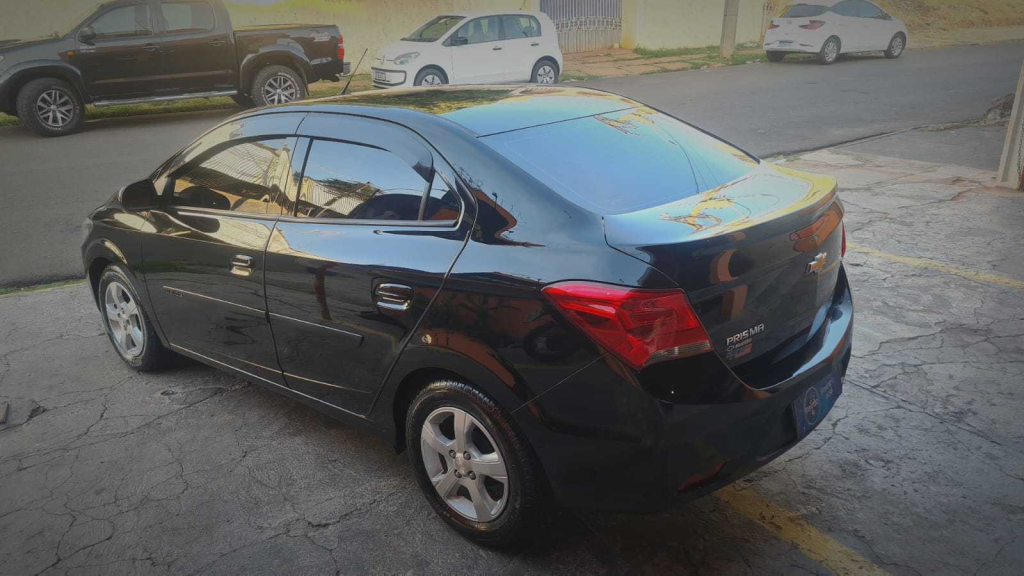 CHEVROLET Prisma - Foto