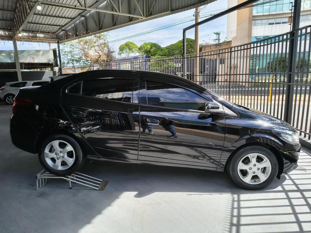 CHEVROLET Prisma - Foto