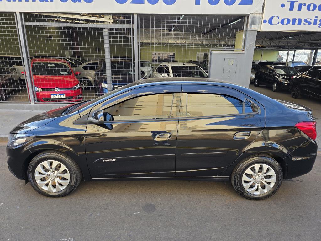 CHEVROLET Prisma - Foto