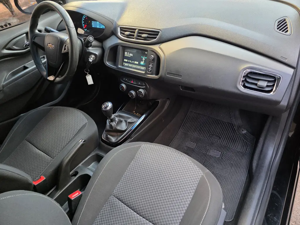 CHEVROLET Prisma - Foto