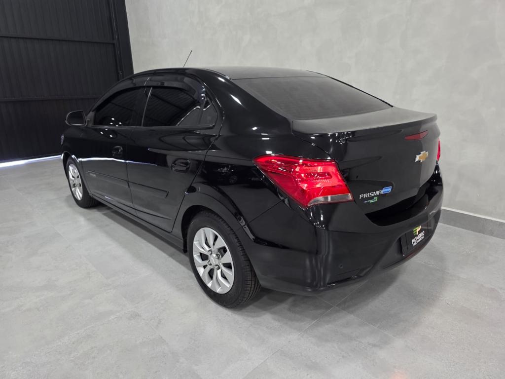 CHEVROLET Prisma - Foto