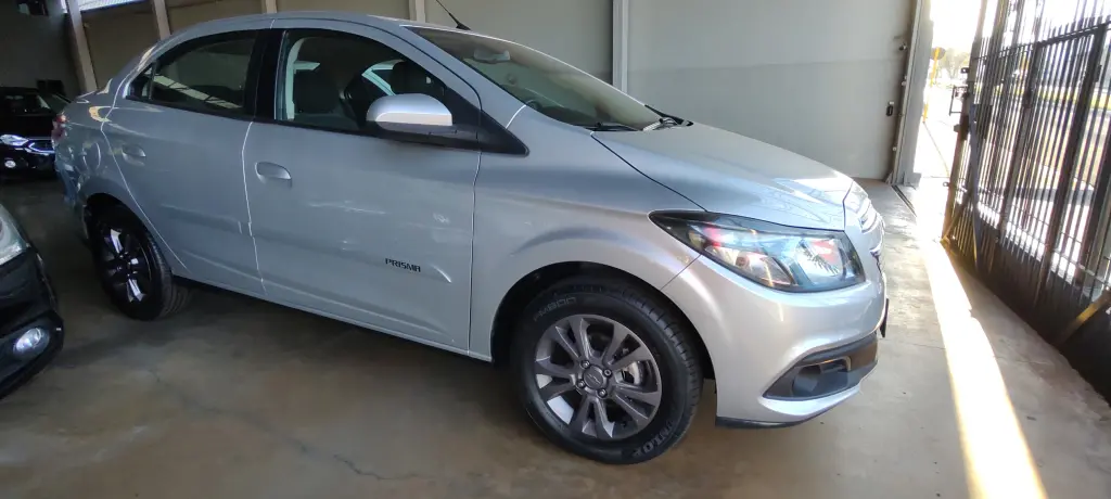 CHEVROLET Prisma - Foto