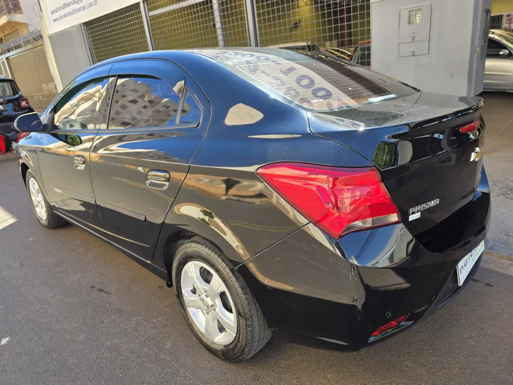 CHEVROLET Prisma - Foto