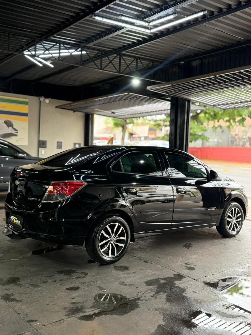 CHEVROLET Prisma - Foto